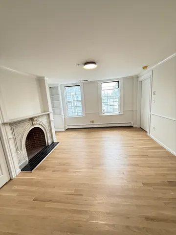 $2,000 | 313 Essex Street, Unit 203, Salem, MA 01970