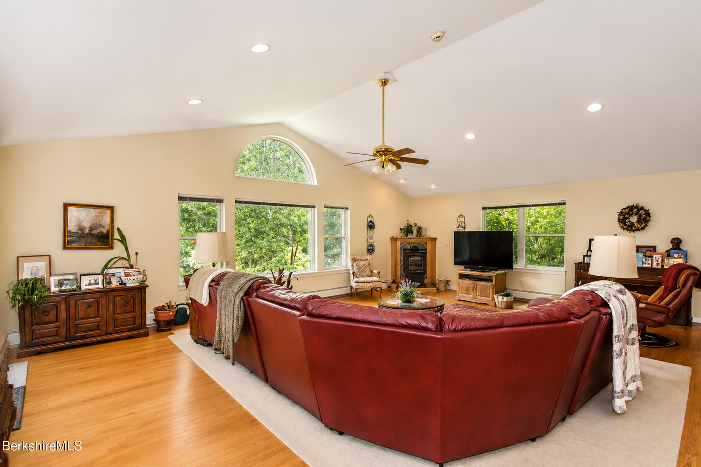 120 North Hoosac Road Williamstown, MA 01267 - Photo 6 of 47 vincentcarusophotography_120NHoosac_2026