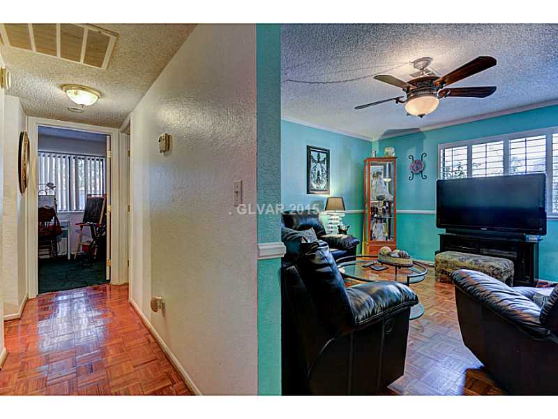 5821 Smoke Ranch Road, Unit D Las Vegas, NV 89108 - Photo 11 of 18 Interior Space/Layout.
