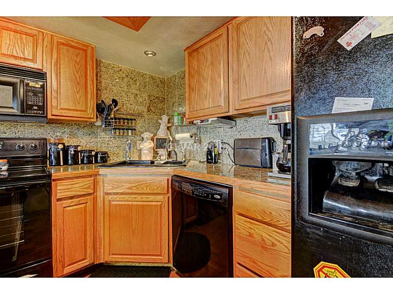 5821 Smoke Ranch Road, Unit D Las Vegas, NV 89108 - Photo 8 of 18 Kitchen.