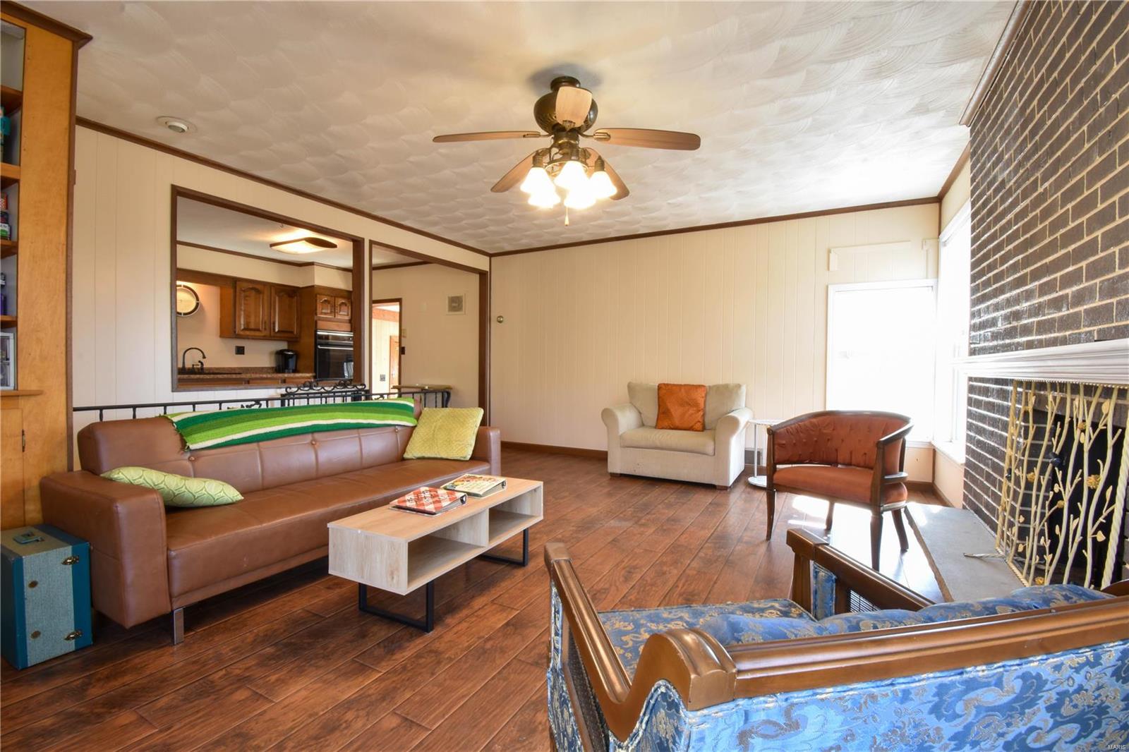 15222 Circle Drive Gillespie, IL 62033 - Photo 6 of 36