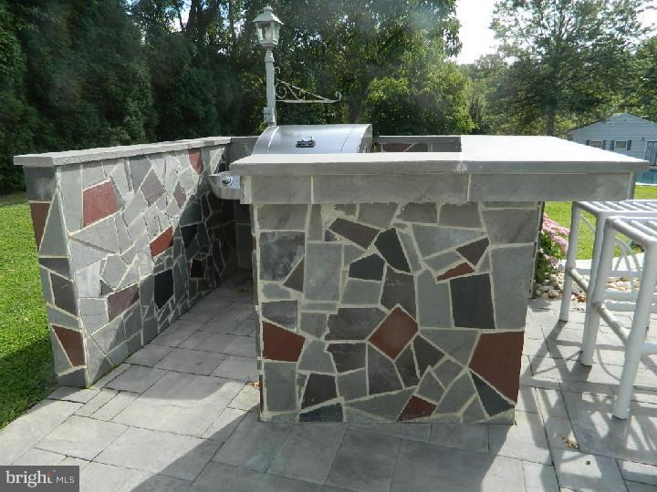 44 Georgetown Road Bordentown, NJ 08505 - Photo 16 of 25 Patio