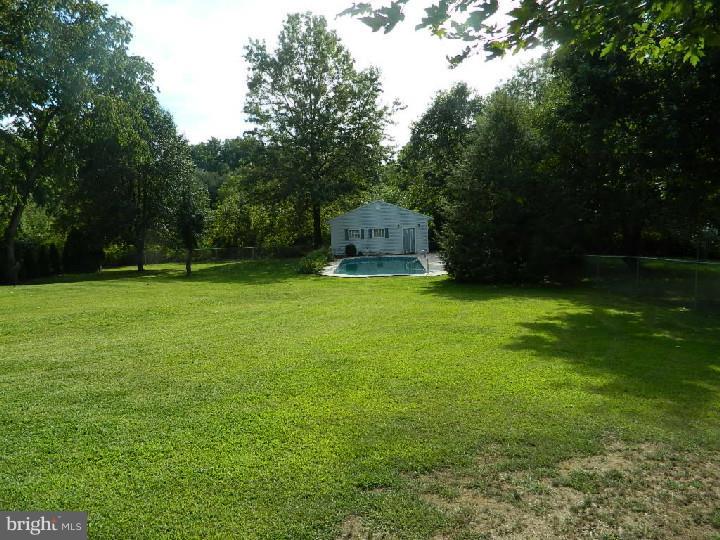 44 Georgetown Road Bordentown, NJ 08505 - Photo 21 of 25 Exterior Back
