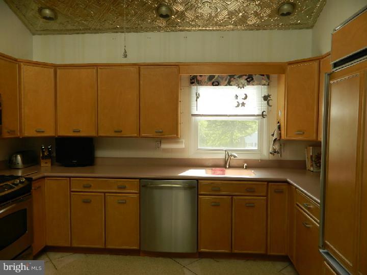 44 Georgetown Road Bordentown, NJ 08505 - Photo 7 of 25 Kitchen