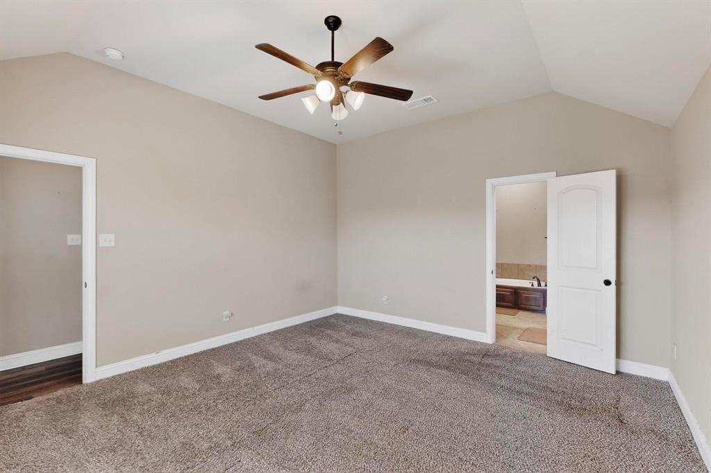 135 Hillcrest Way Crandall, TX 75114 - Photo 14 of 34