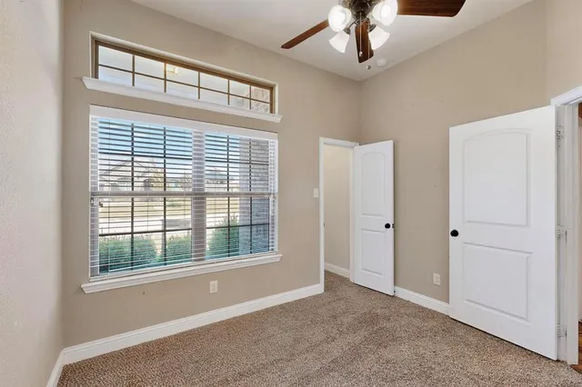 $305,000 | 135 Hillcrest Way, Crandall, TX 75114