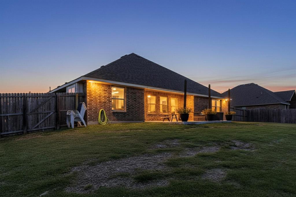 135 Hillcrest Way Crandall, TX 75114 - Photo 28 of 34