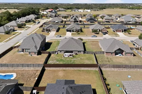 a view of a house with outdoor space