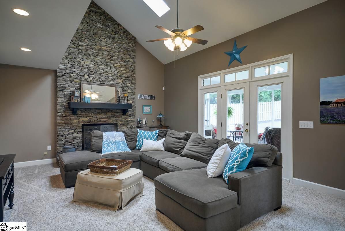 727 Carriage Hill Road Simpsonville, SC 29681 - Photo 10 of 27 Gallery Image 10
