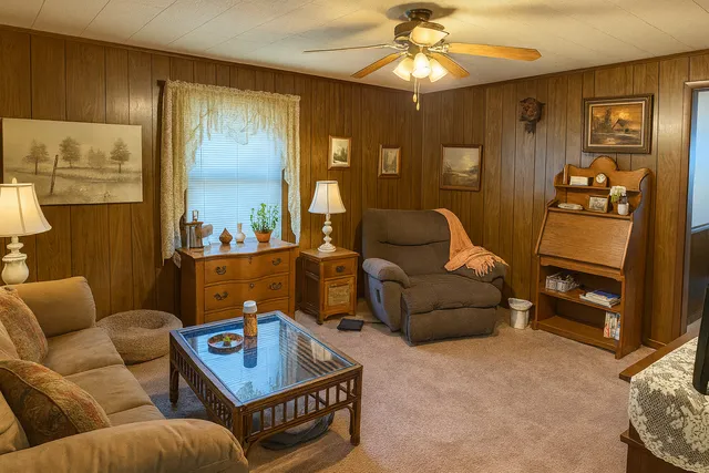 $214,900 | 943 Charles Street, Aurora, IL 60506