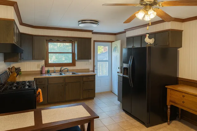 $214,900 | 943 Charles Street, Aurora, IL 60506