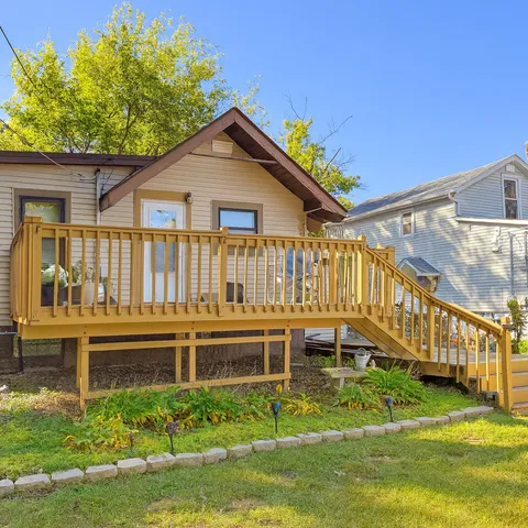 $214,900 | 943 Charles Street, Aurora, IL 60506