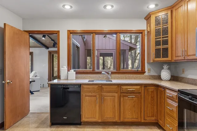 $898,000 | 176 Old Billerica Road, Bedford, MA 01730