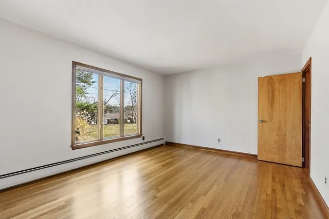 $898,000 | 176 Old Billerica Road, Bedford, MA 01730