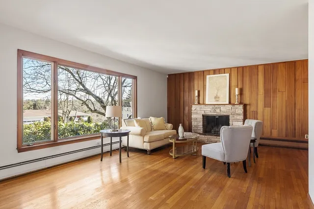 $898,000 | 176 Old Billerica Road, Bedford, MA 01730