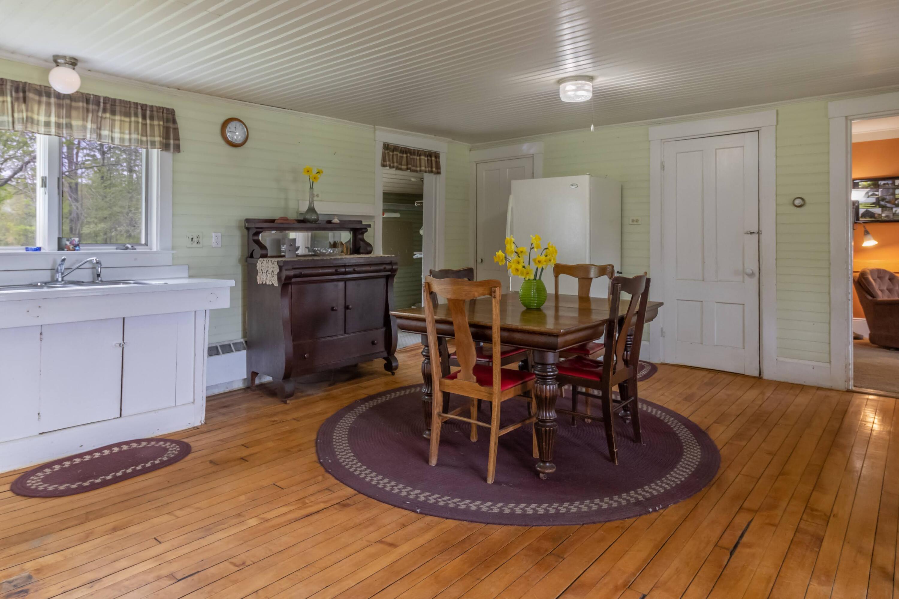 393 Mason Corner Road St. Albans, ME 04971 - Photo 9 of 86 393 Mason Corner Road Interiors-2