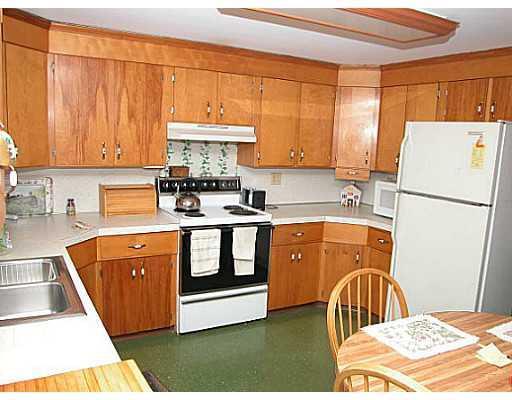 31 Beech Ridge Road York, ME 03909 - Photo 9 of 20 Kitchen.