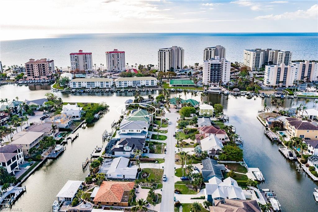 128 Heron Avenue Naples, FL 34108 - Photo 7 of 12 a city view