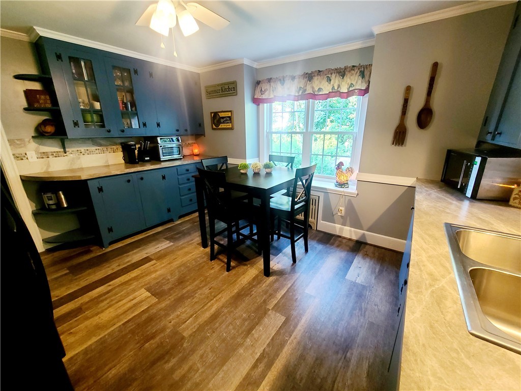 41 Cobble Hill Road Lincoln, RI 02865 - Photo 4 of 31 kitchen