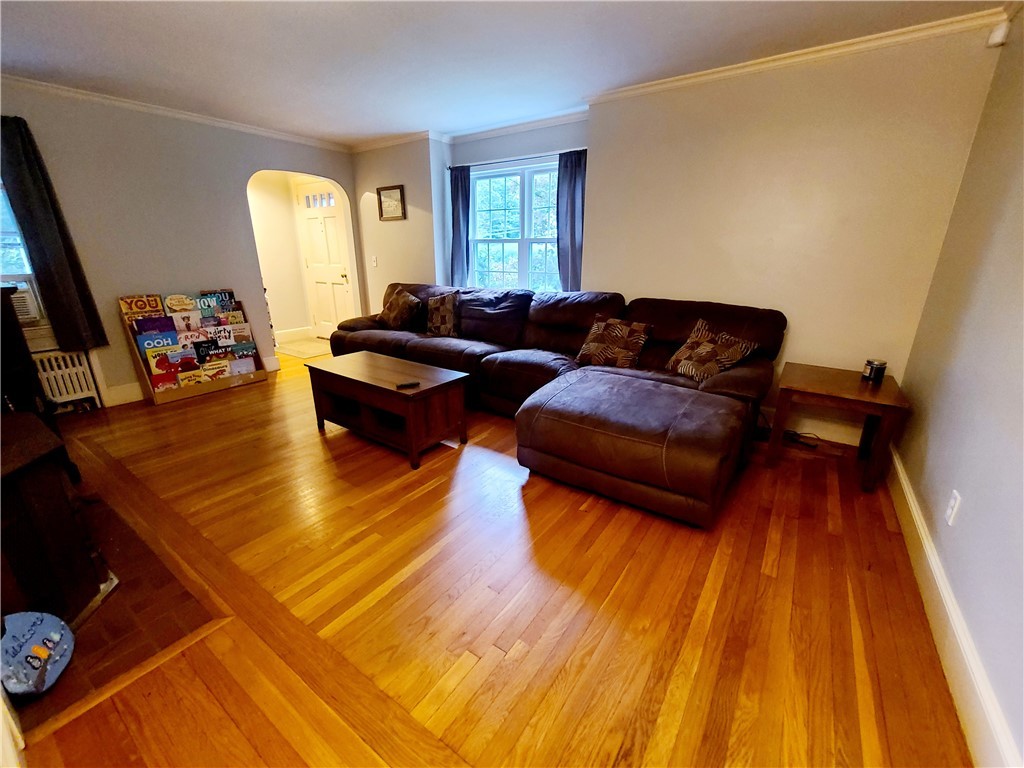 41 Cobble Hill Road Lincoln, RI 02865 - Photo 8 of 31 living room