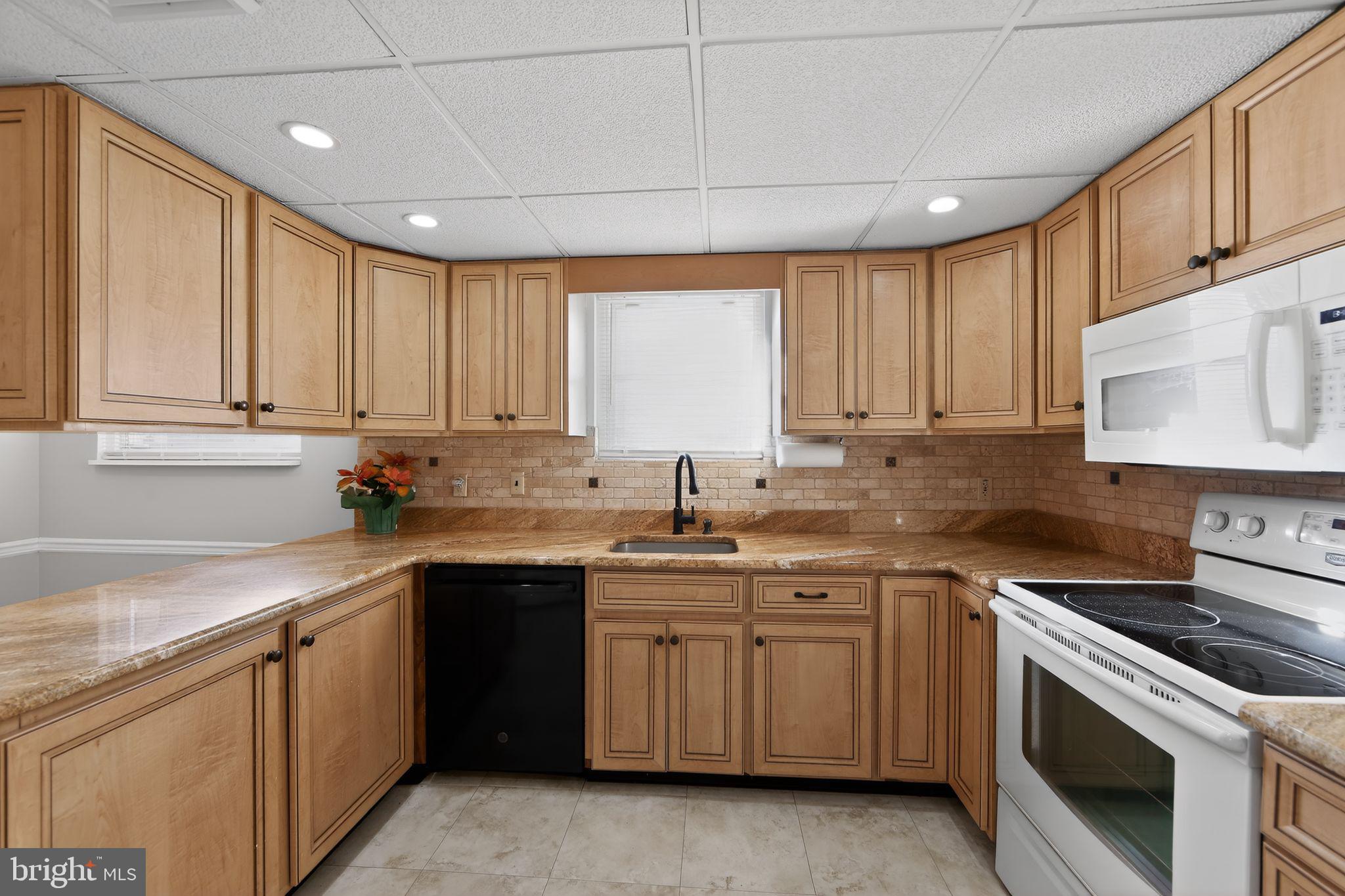 65 Russell Road Phoenixville, PA 19460 - Photo 15 of 47