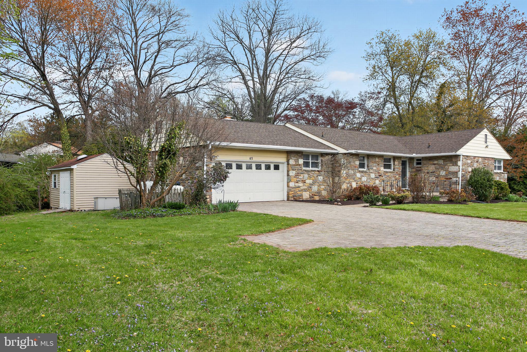 65 Russell Road Phoenixville, PA 19460 - Photo 3 of 47