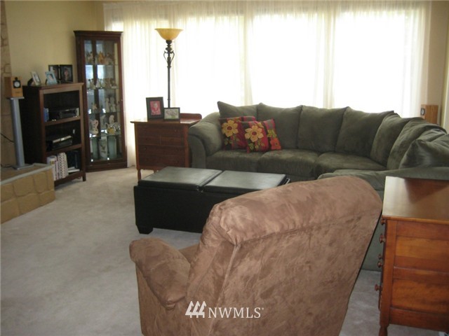 17826 Brook Boulevard Bothell, WA 98012 - Photo 8 of 25