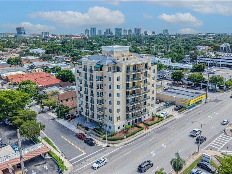 2501 Douglas Road, Unit 202 Miami, FL 33133 - Photo 4 of 32 Gallery Image 4