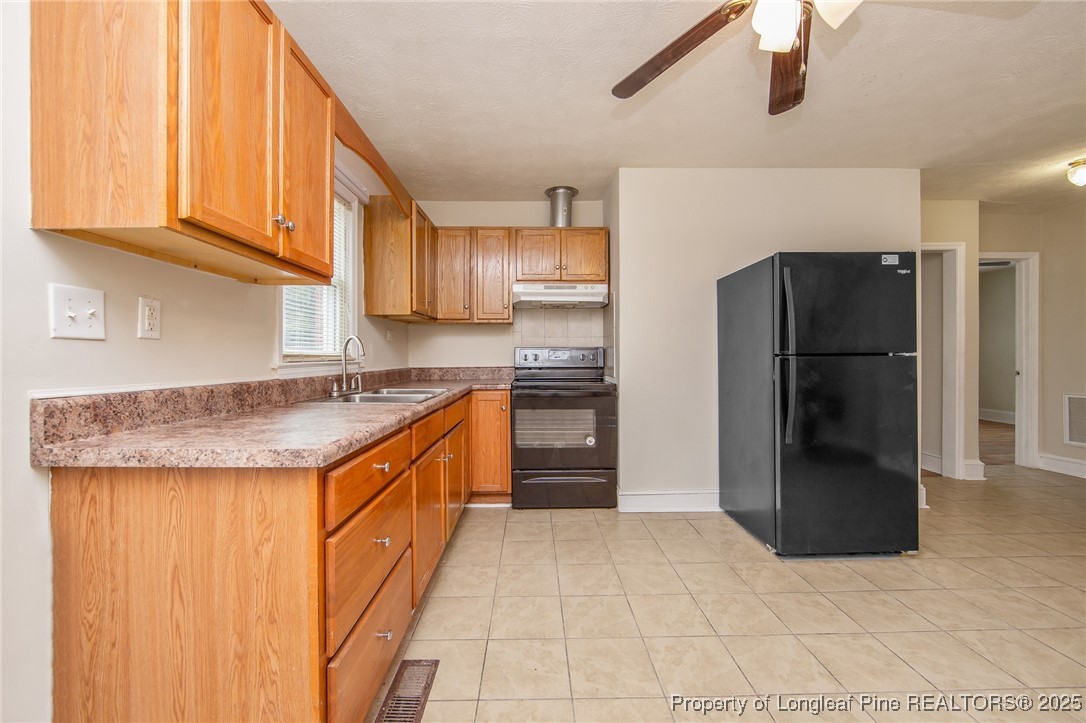 1203 Turnpike Road Fayetteville, NC 28305 - Photo 10 of 35