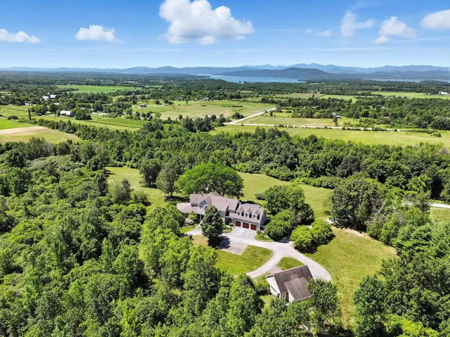 $2,595,000 | 323 Upper Old Town Trail, Charlotte, VT 05445