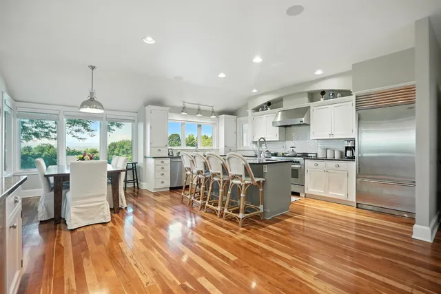 $2,595,000 | 323 Upper Old Town Trail, Charlotte, VT 05445