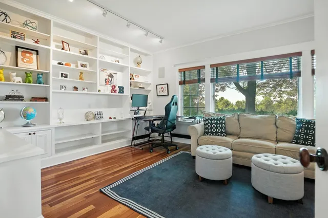 $2,595,000 | 323 Upper Old Town Trail, Charlotte, VT 05445