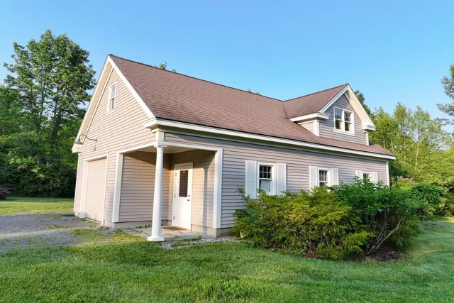 $2,595,000 | 323 Upper Old Town Trail, Charlotte, VT 05445