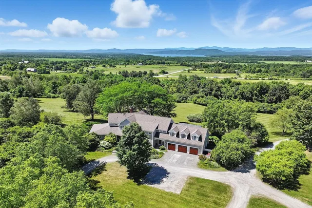 $2,595,000 | 323 Upper Old Town Trail, Charlotte, VT 05445