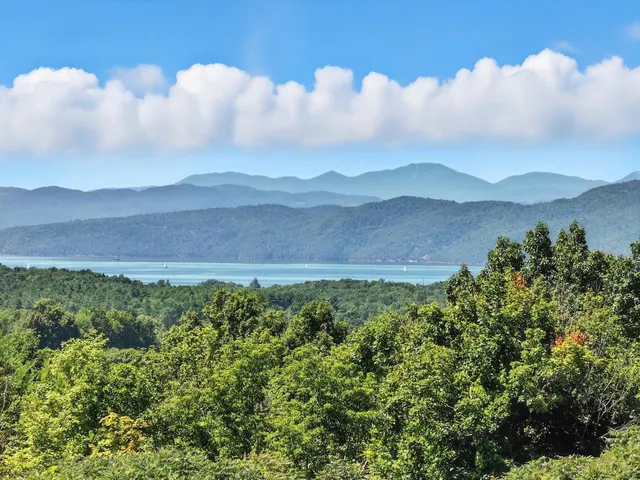 $2,595,000 | 323 Upper Old Town Trail, Charlotte, VT 05445