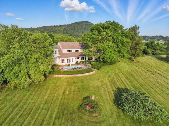 $2,595,000 | 323 Upper Old Town Trail, Charlotte, VT 05445