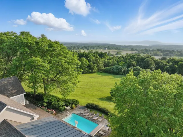 $2,595,000 | 323 Upper Old Town Trail, Charlotte, VT 05445