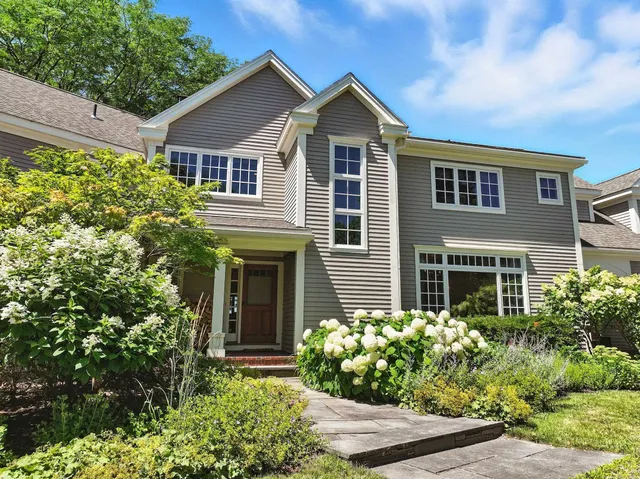 $2,595,000 | 323 Upper Old Town Trail, Charlotte, VT 05445