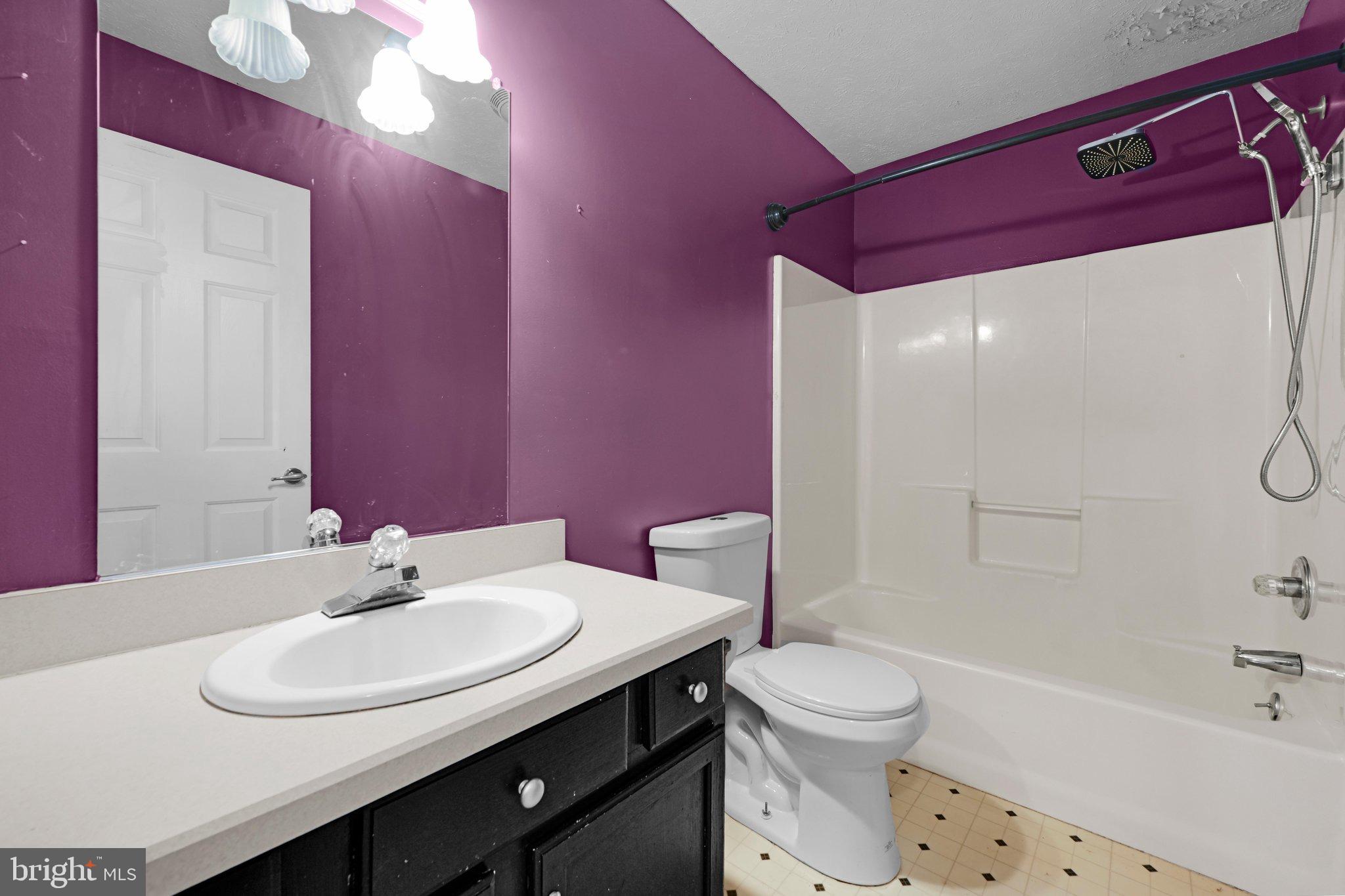 14 Oak Grove Road Pine Grove, PA 17963 - Photo 27 of 34 Bathroom