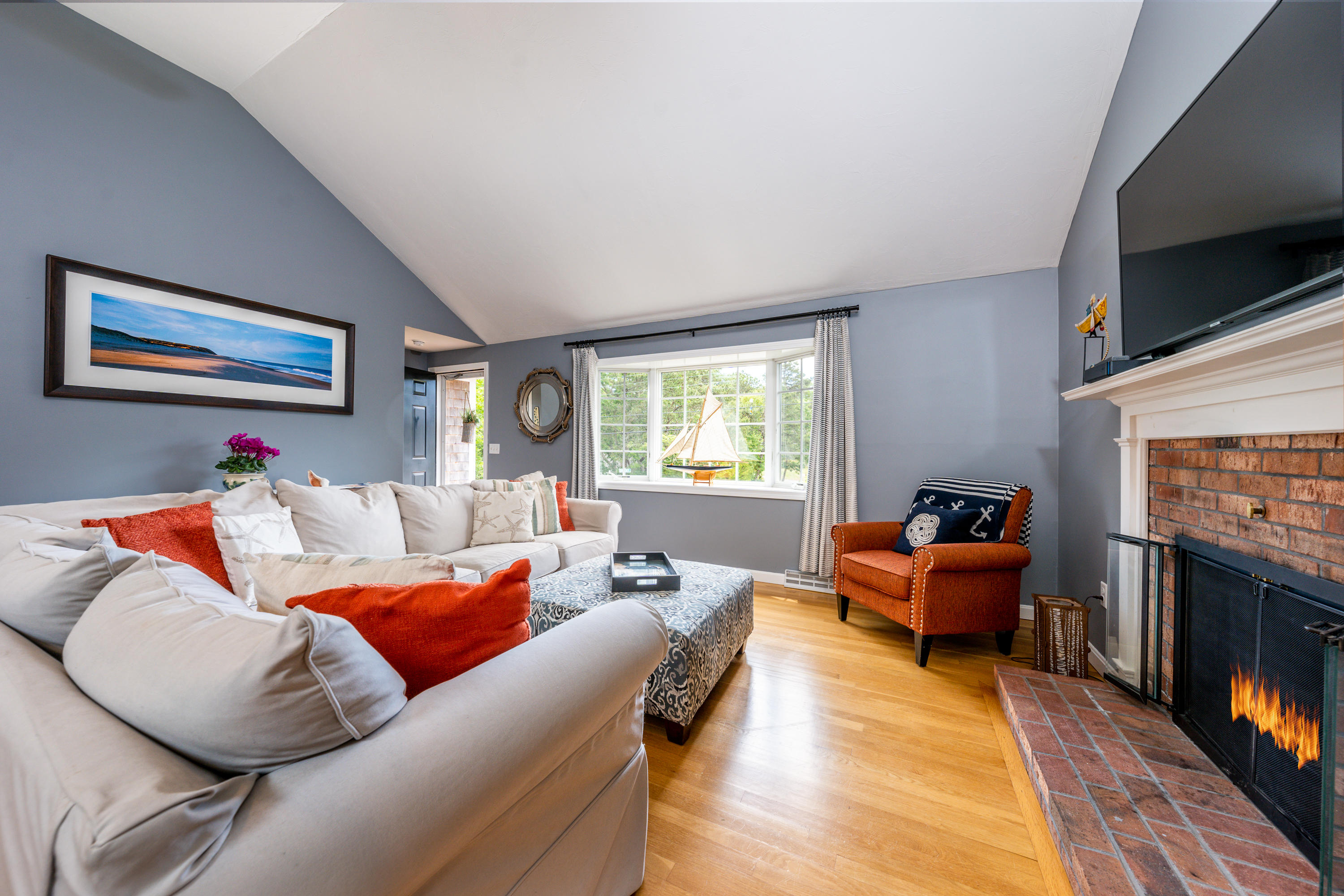 32 Wales Road Harwich, MA 02645 - Photo 8 of 37 livroom1
