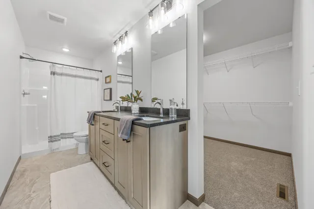 $549,900 | 10350 Burgundy Drive, Horace, ND 58047