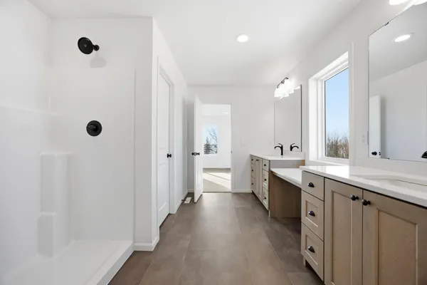 $549,900 | 10350 Burgundy Drive, Horace, ND 58047
