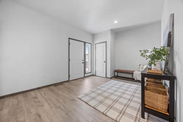 $549,900 | 10350 Burgundy Drive, Horace, ND 58047