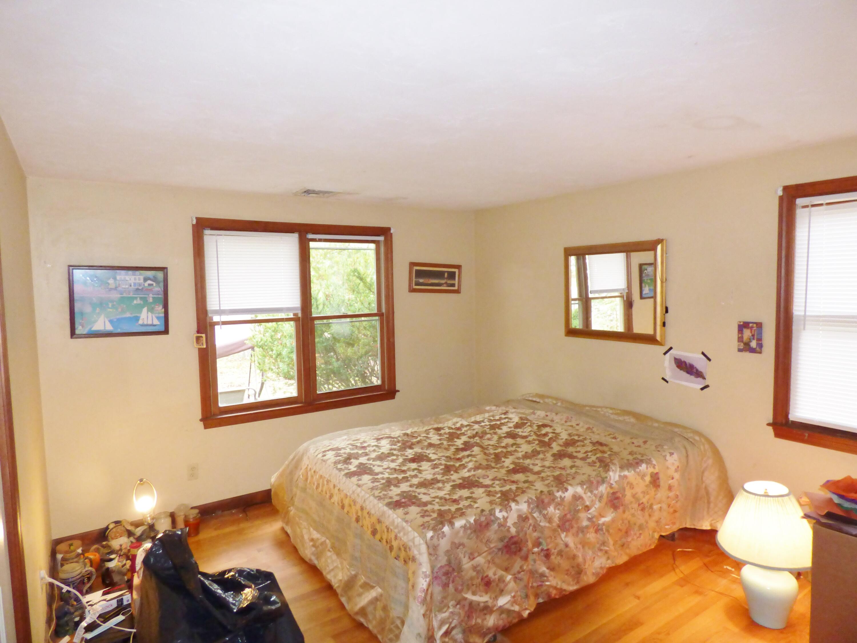 35 Pequot Road Mashpee, MA 02649 - Photo 5 of 16 P1060100