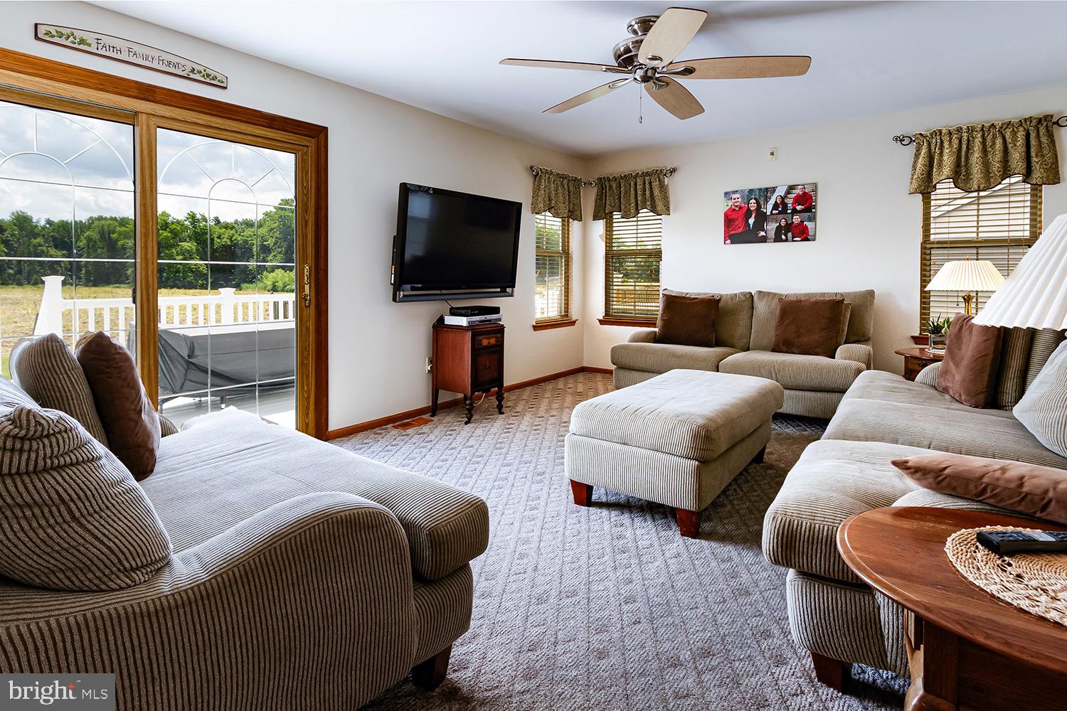 86 Springcress Drive Delran, NJ 08075 - Photo 12 of 25