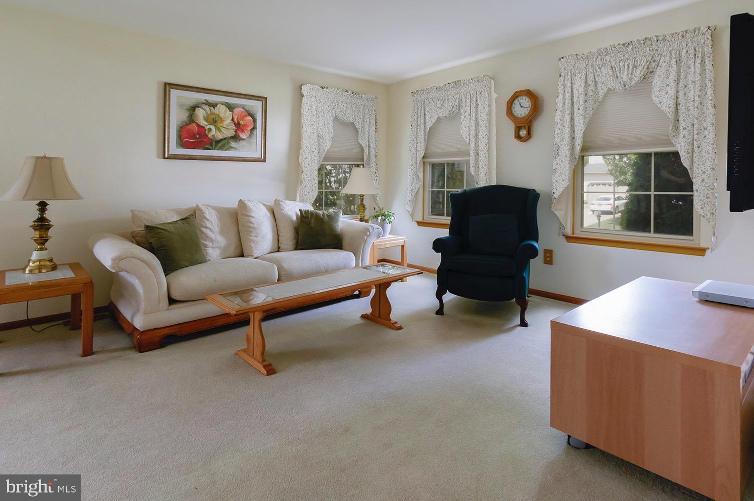 86 Springcress Drive Delran, NJ 08075 - Photo 13 of 25