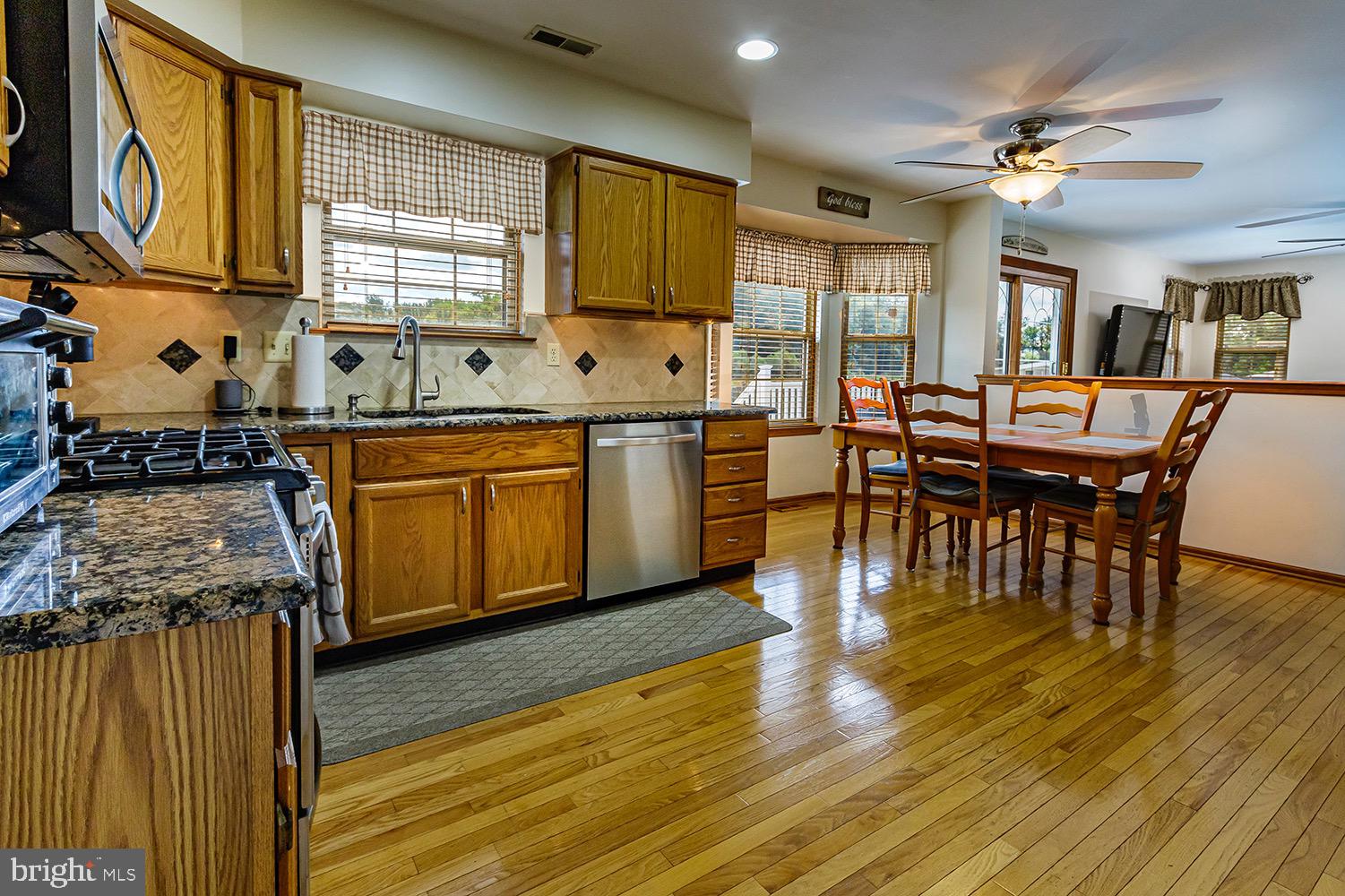 86 Springcress Drive Delran, NJ 08075 - Photo 8 of 25