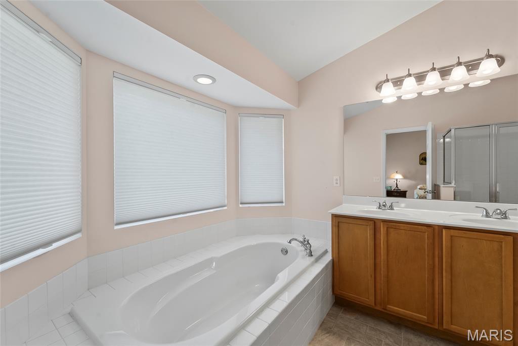 500 Micah's Way Columbia, IL 62236 - Photo 12 of 37