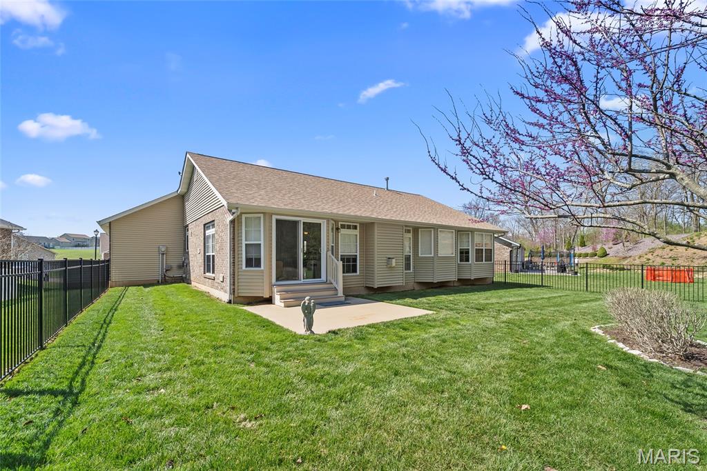 500 Micah's Way Columbia, IL 62236 - Photo 27 of 37