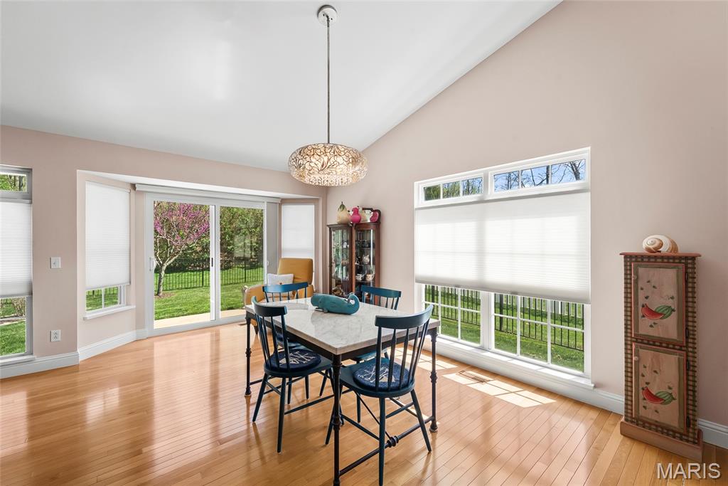 500 Micah's Way Columbia, IL 62236 - Photo 5 of 37